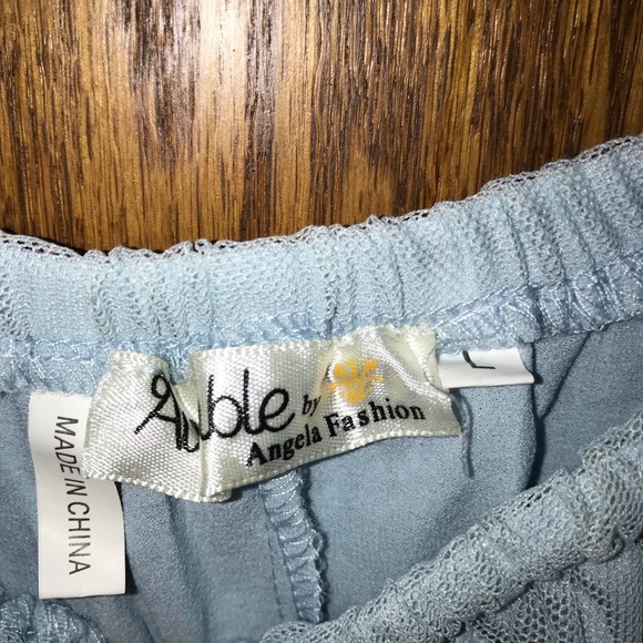 Top - Picture 3 of 4